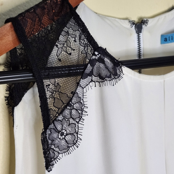 Alice‎ + Olivia 100% Silk Sleeveless Ivory Layered Top Black Lace Details Small - Picture 7 of 9